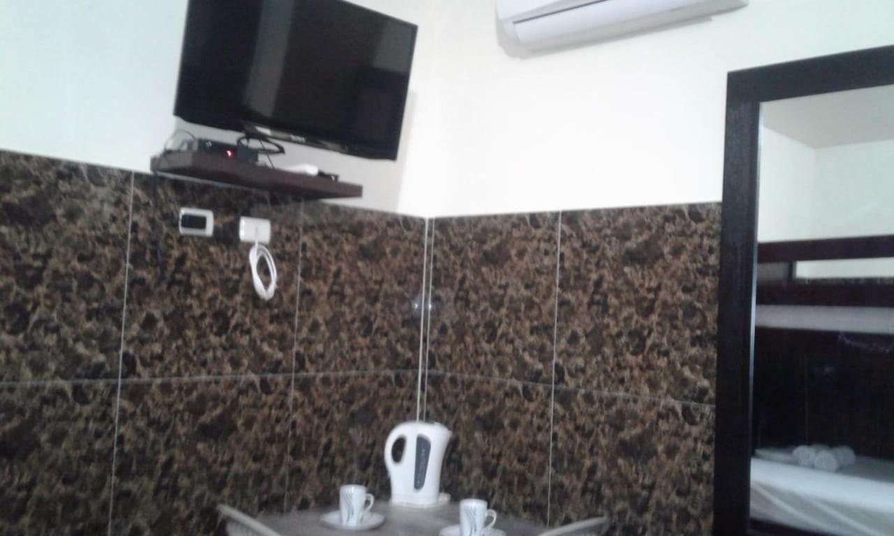 Habitacion Vacacional Camboriu ซาลีนาส ภายนอก รูปภาพ